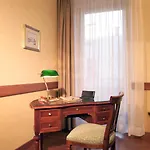 Venezia ホテル 4*