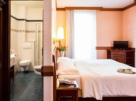 酒店 威尼斯别墅酒店 4*