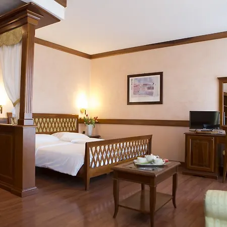 威尼斯别墅酒店 酒店 格拉多